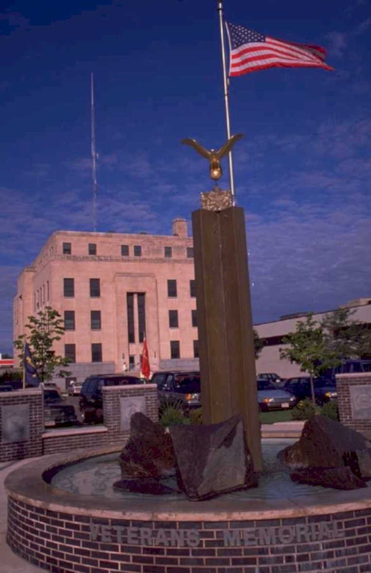 veterans memorial eagle 1980s 1990s A4 Photo Print