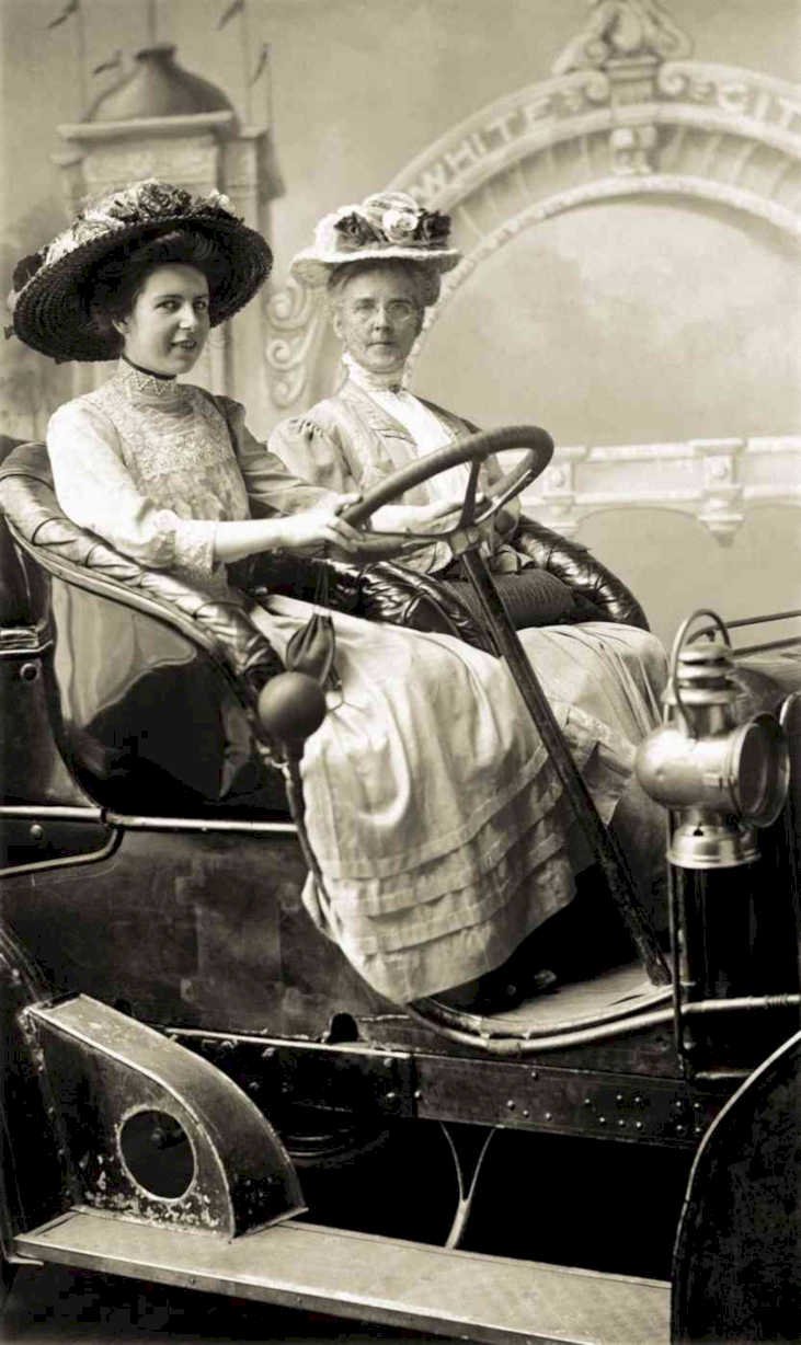 vintage automobile womenVintage 20th Century 1900s A4 Photo Print