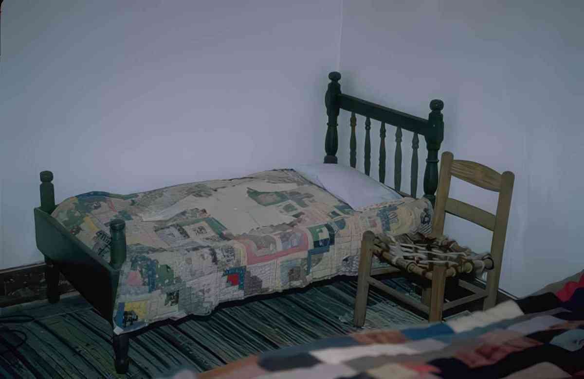 vintage childs room A4 Photo Print