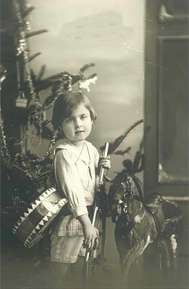 vintage girl horse Vintage world war A4 Photo Print