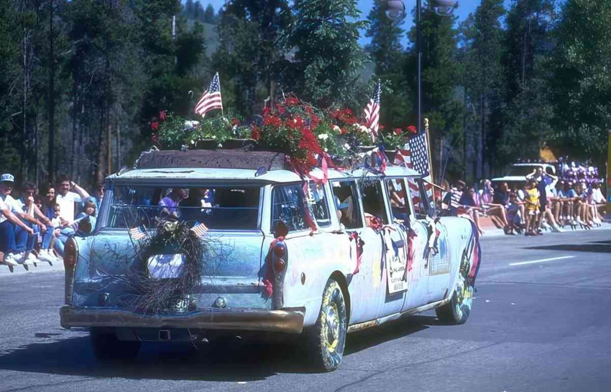 vintage station wagon A4 Photo Print