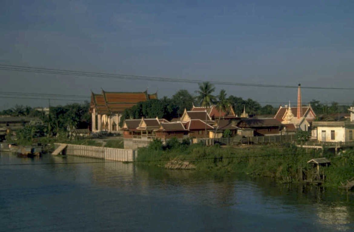 wat arun bangkok 1980s 1990s A4 Photo Print