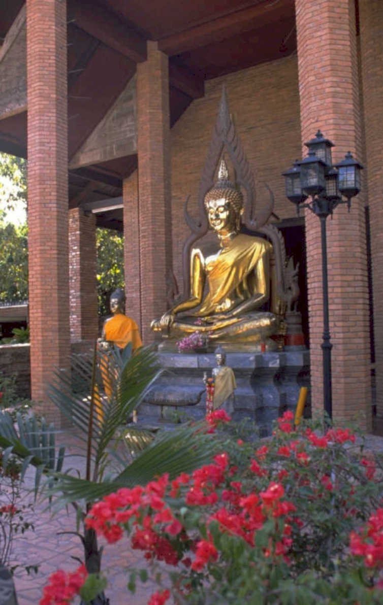 wat arun buddha 1980s 1990s A4 Photo Print 42