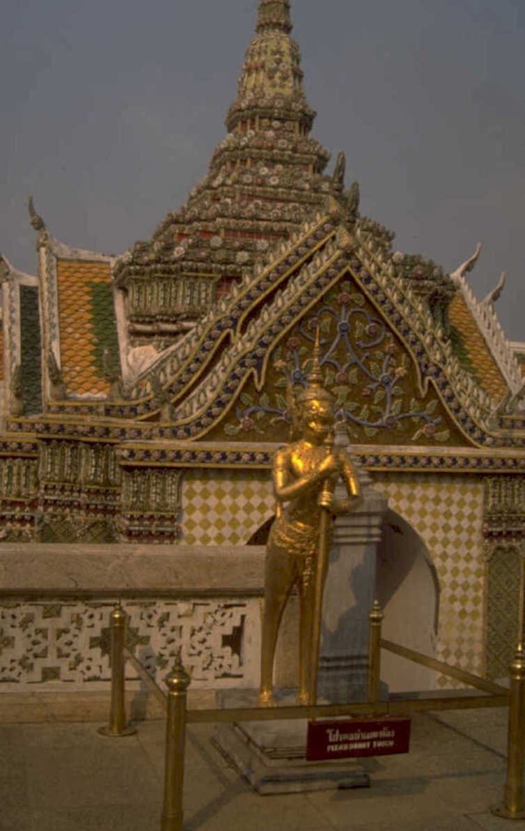 wat arun buddha 1980s 1990s A4 Photo Print
