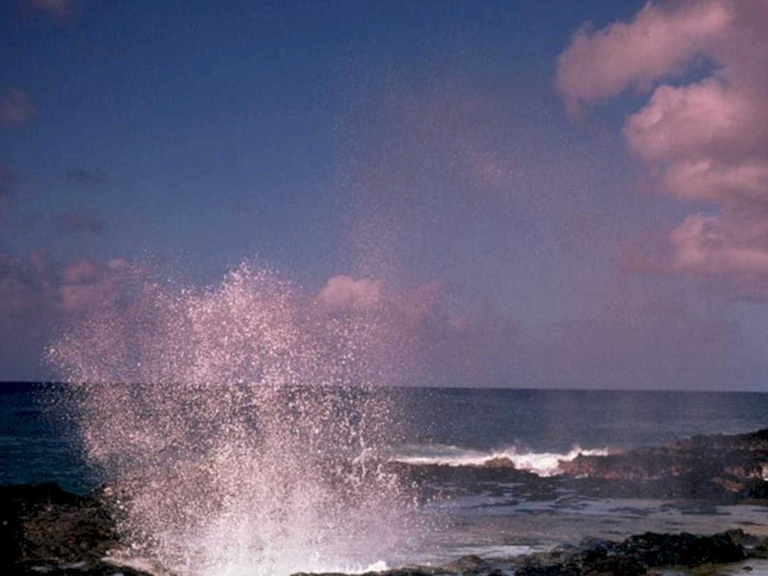 wave splash hawaii1980s 1990s A4 Photo Print