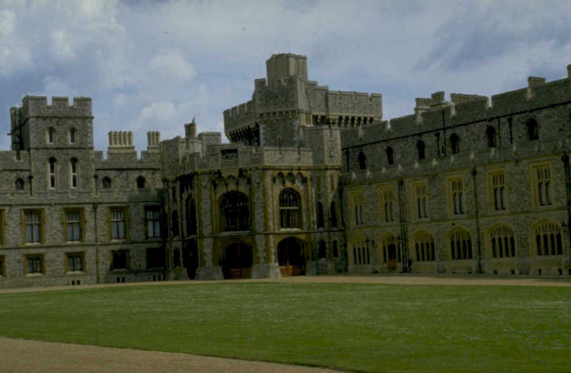 windsor castle exterior 1980s 1990s A4 Photo Print