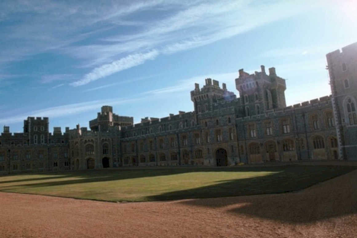 windsor castle exterior 21980s 1990s A4 Photo Print